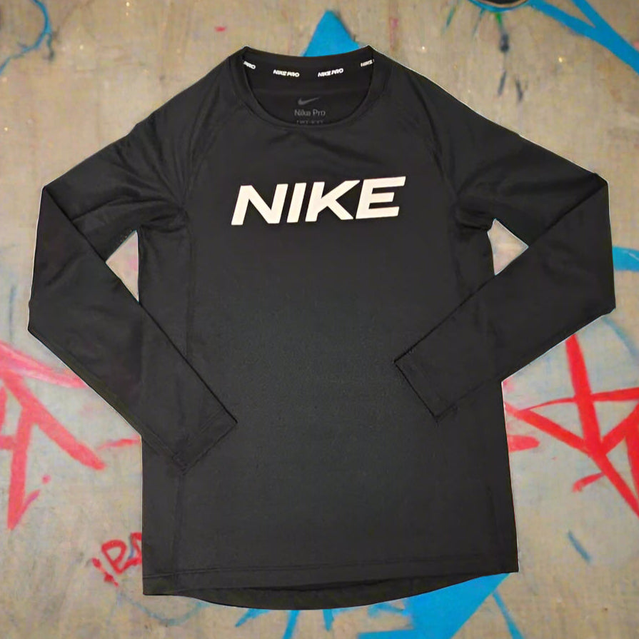 NIKE BOYS PRO Dri-Fit  LONG SLEEVE TRAINING TEE Size XS DM8529 (LOC5)