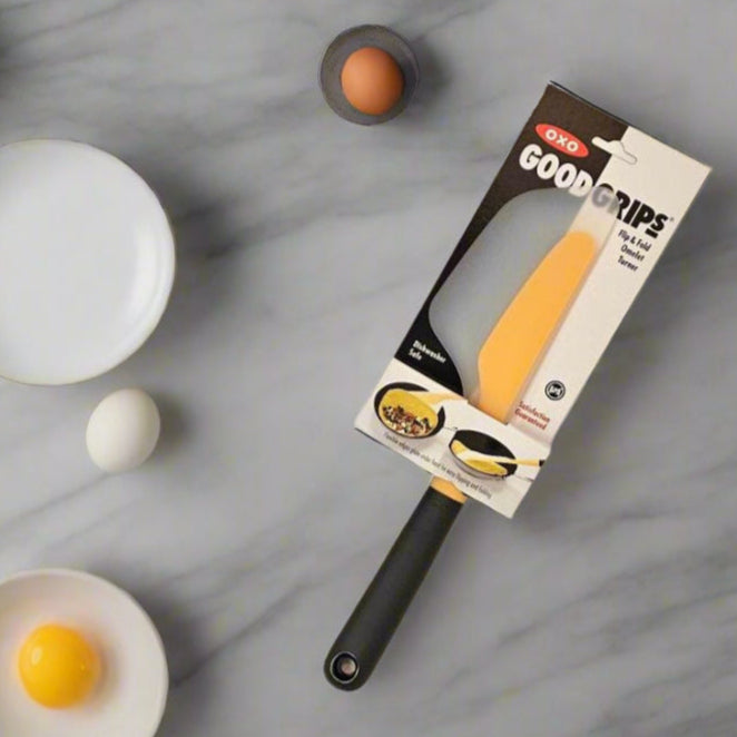 OXO GOOD GRIPS FLIP & FOLD OMELET TURNER  (CB1)