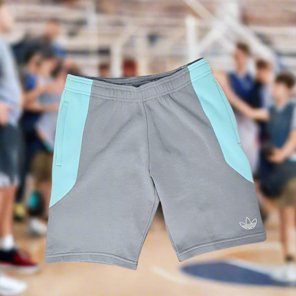 adidas SPIRIT GFX BOYS SHORTS Size M GN2313  (LOC5)
