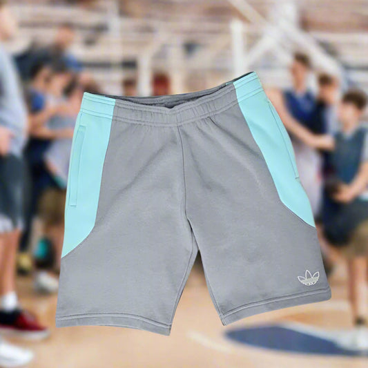 adidas SPIRIT GFX BOYS SHORTS Size M GN2313  (LOC5)