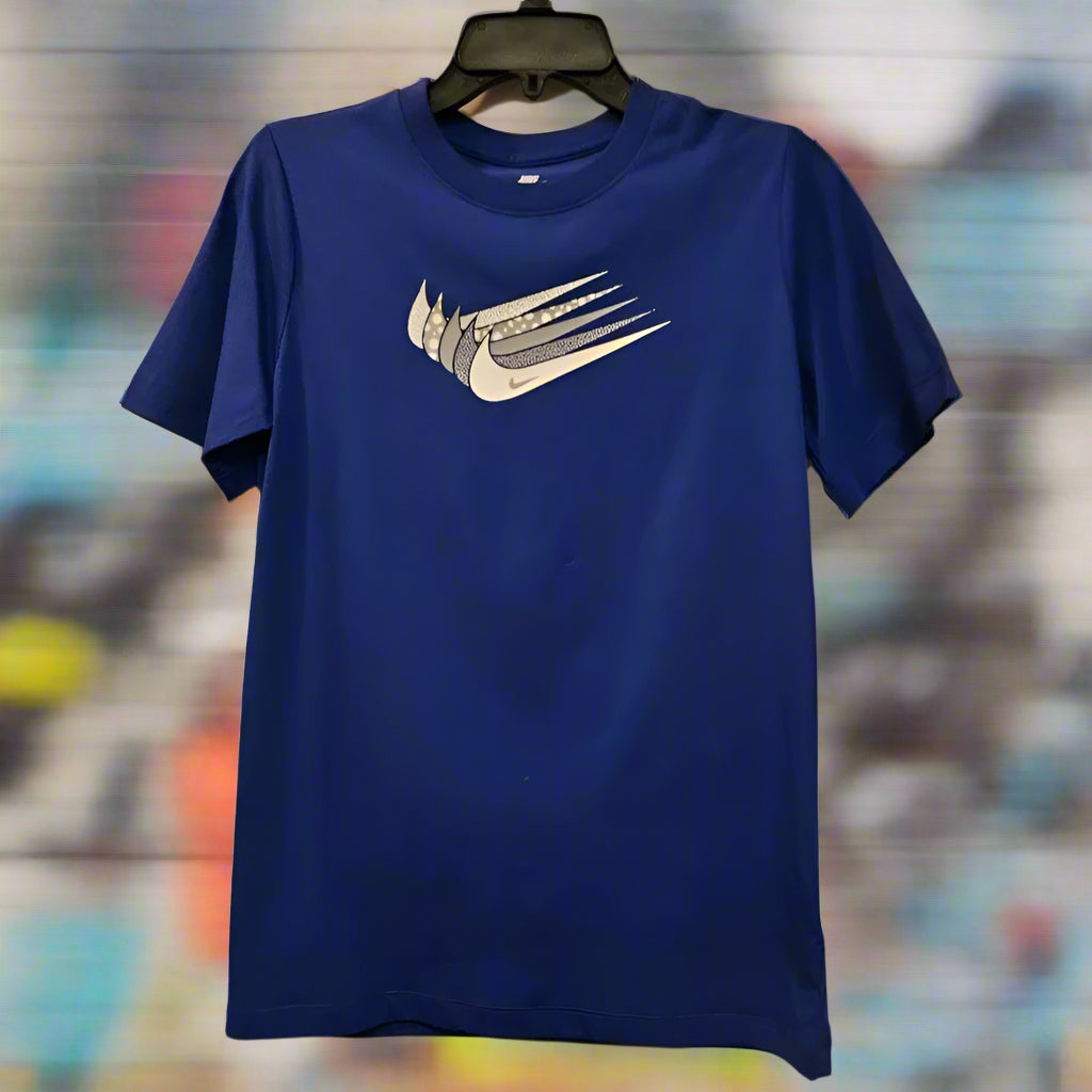 NIKE KIDS 5 SWOOSH TSHIRT Size XL DO1824    (LOC5)