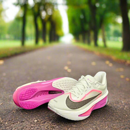 NIKE WMN ZOOM FLY 6 SNEAKERS FN8455  (LOC1)